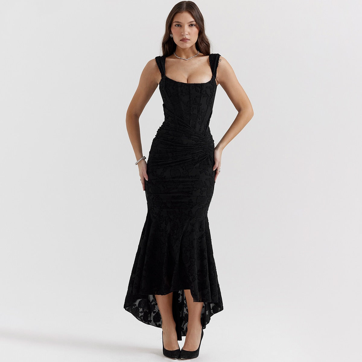 Fishtail Lace Suspender Dress: Slim Fit, Figure-Hugging French Elegance